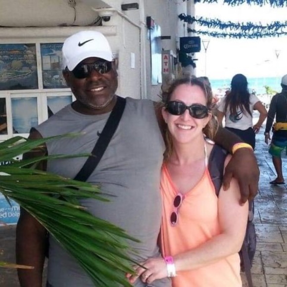 Meet your Posher, Jessica - Picture 1 of 1